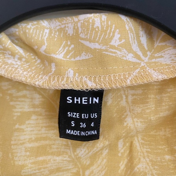 Yellow and white leaf crop top - Picture 3 of 3